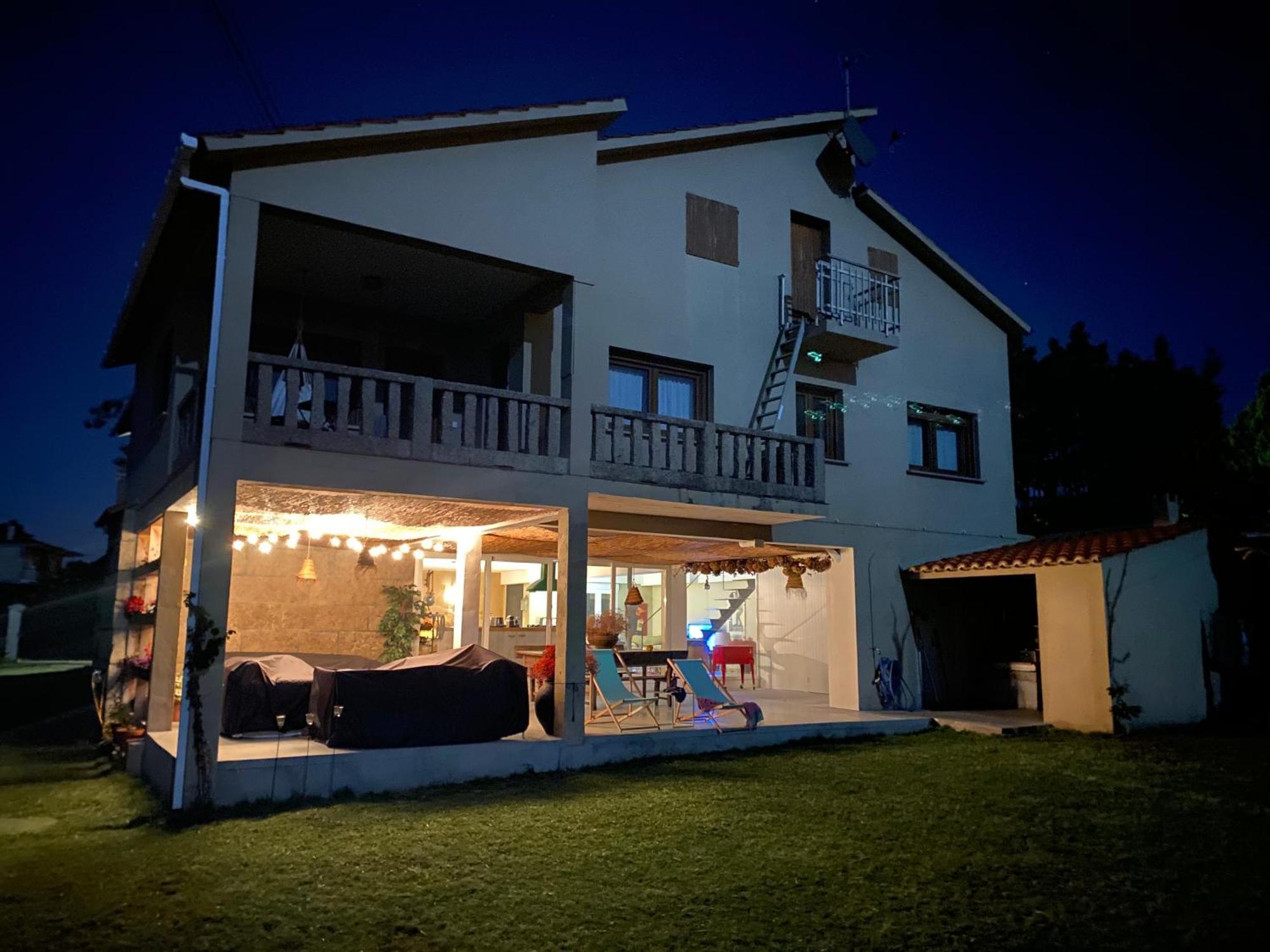 Casa Grande Piscina En Сasa de vacaciones *
