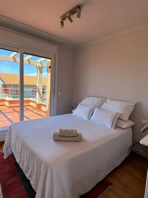Atico Con Terraza - Vista Al Mar Apartamento