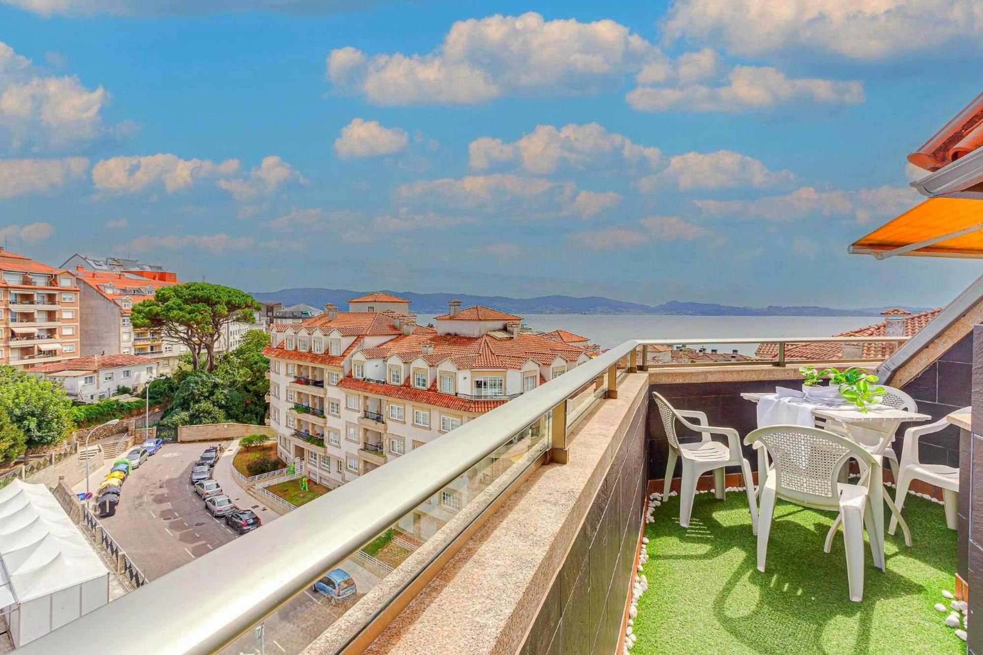 Ocean View Penthouse * Sanxenxo