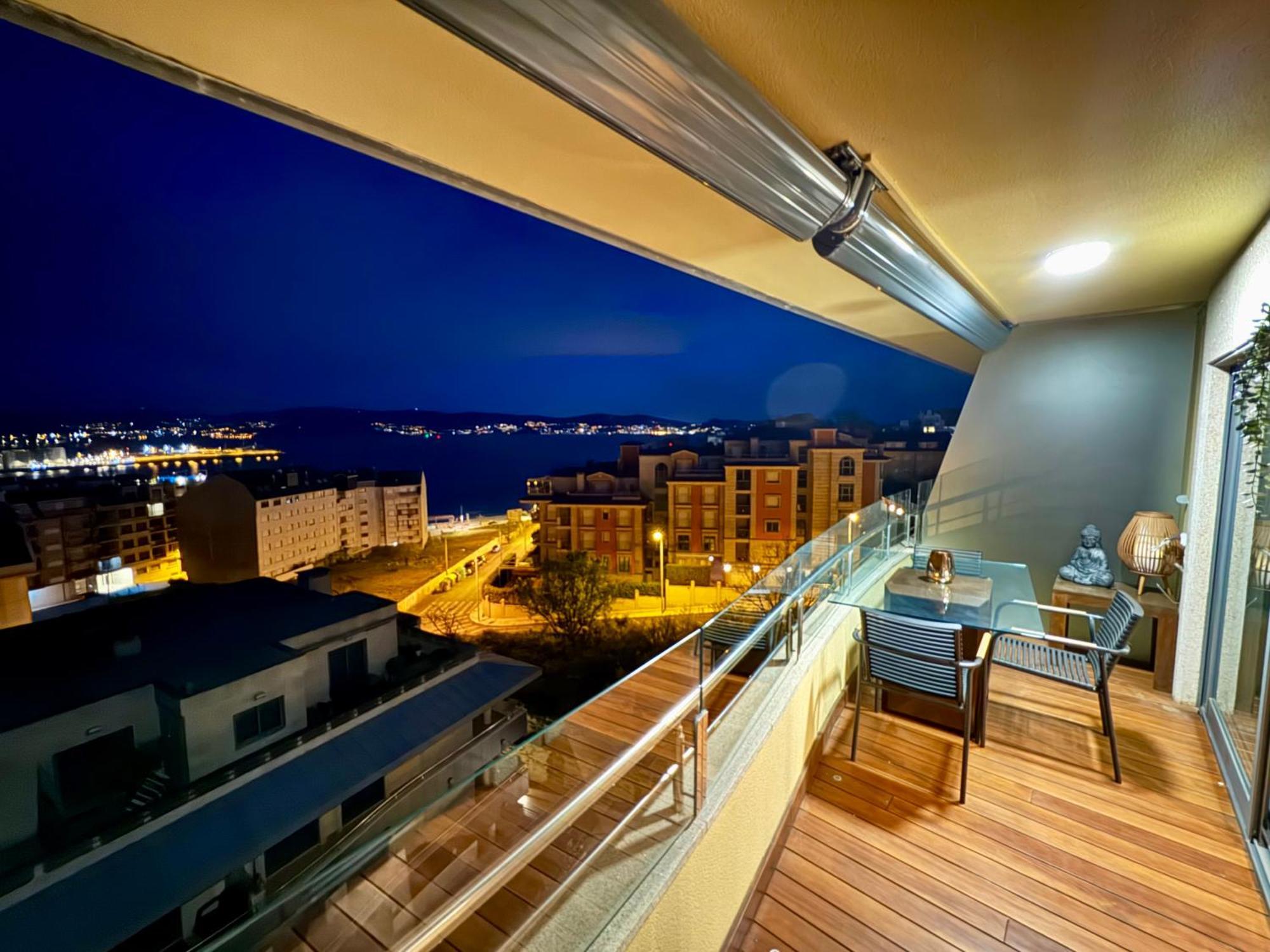 Sanxenxo, 1 Hab Con Vistas Al Mar, Piscina, Garaje Y A 150 Mts De La Playa Silgar