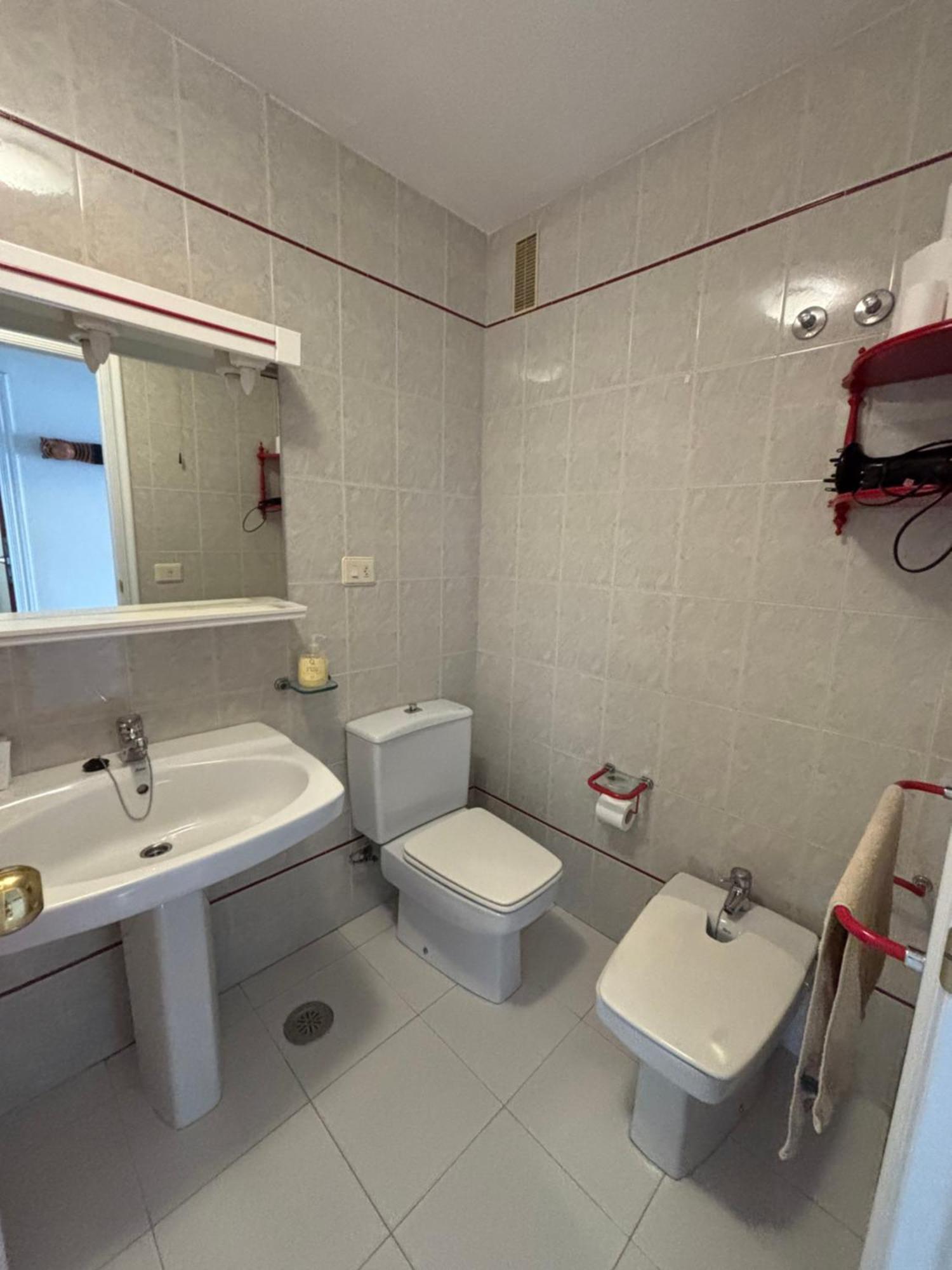Apartamento Enjoy Sanxenxo,200m Playa, Balcon Vistas Cies, Piscina & Terraza Azotea,2 Plazas Garaje, 2 Banos, Muy Luminoso, Muy Tranquilo,muy Equipado, Centrico Sanxenxo