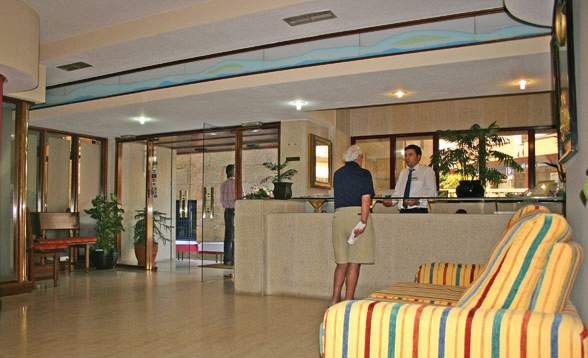 Faro Salazón Hotel