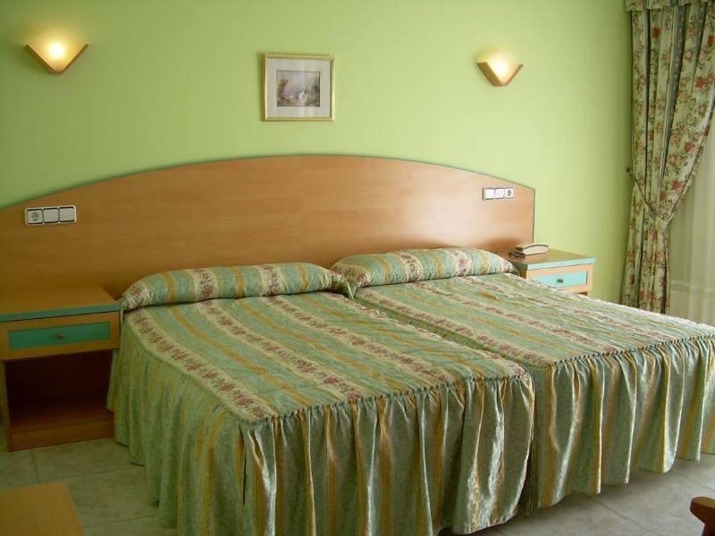 Riveiro Hotel 2*
