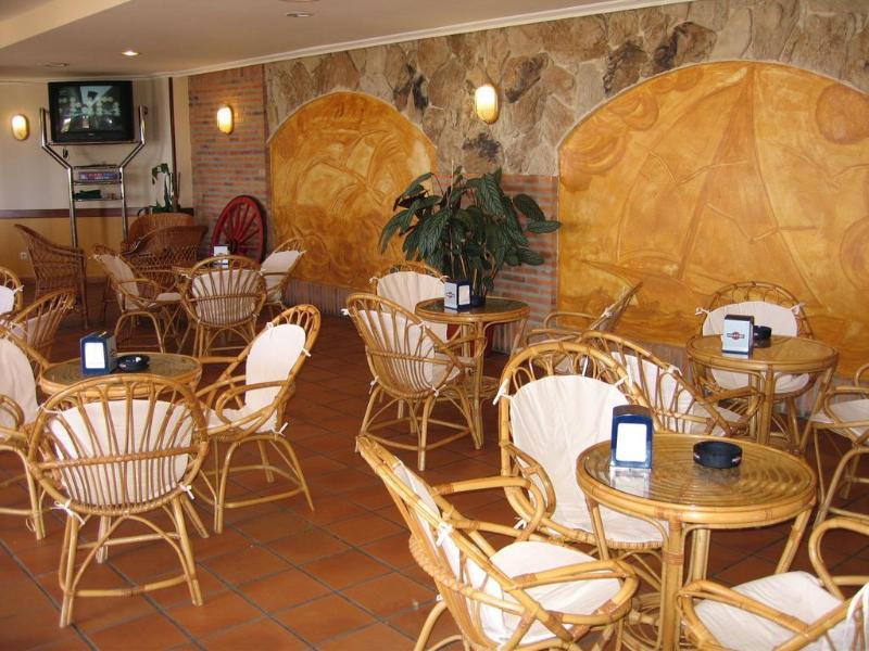 Hotel Mar Azul 2*