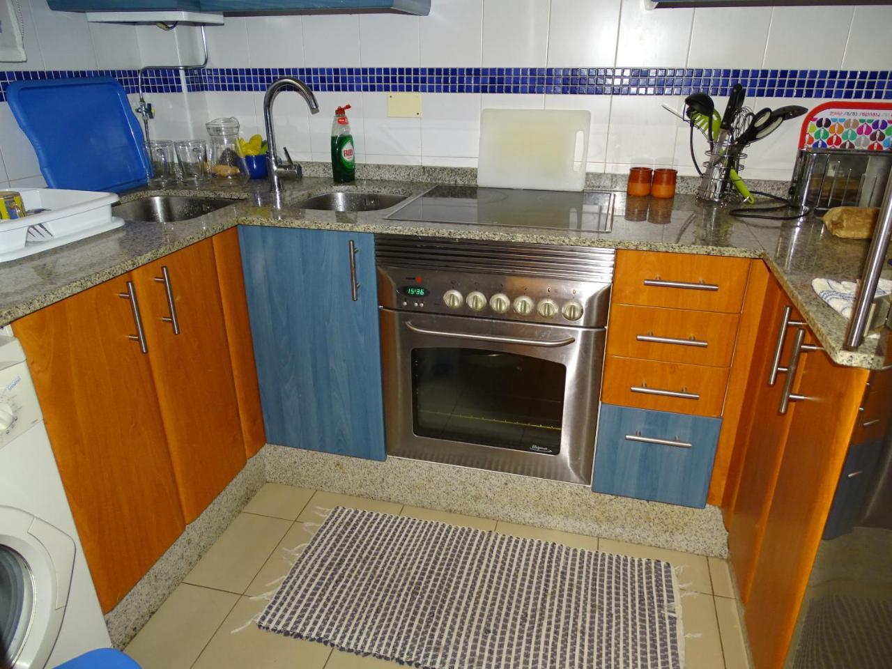 Apartment Residencial Arnelas Con Piscina En *