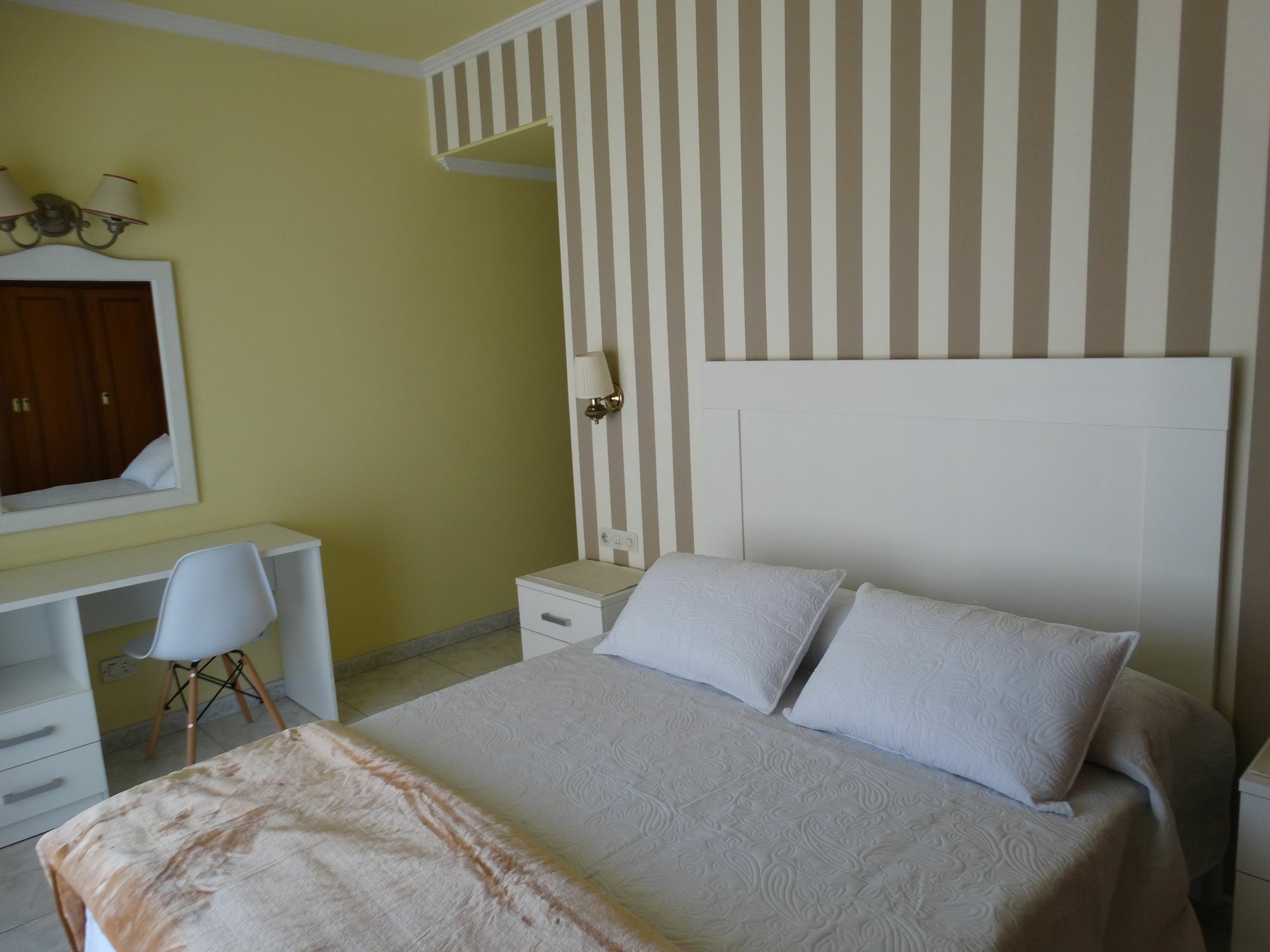 Hotel Cervantes
