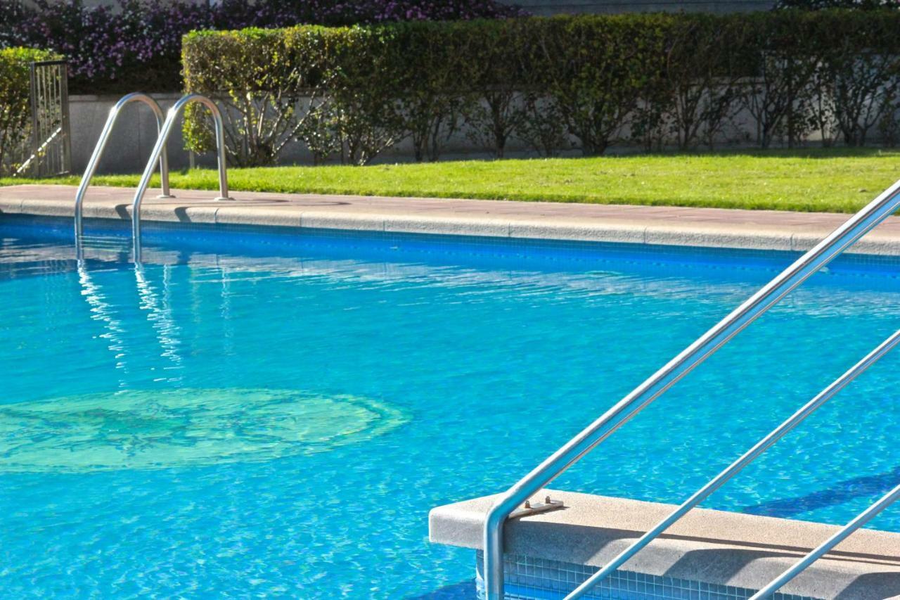 Apartment Exclusivo En Con Piscina A Unos 150 M De La Playa De Silgar *